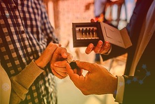 請問公司在國內外擁有的鈦礦資源的儲量年產量